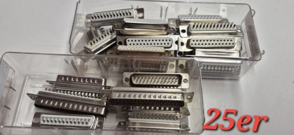 Stecker und Buchse 25er